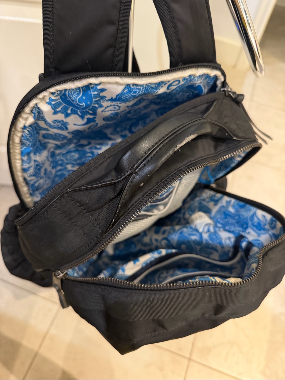 Lululemon backpack - Picture 7 of 9